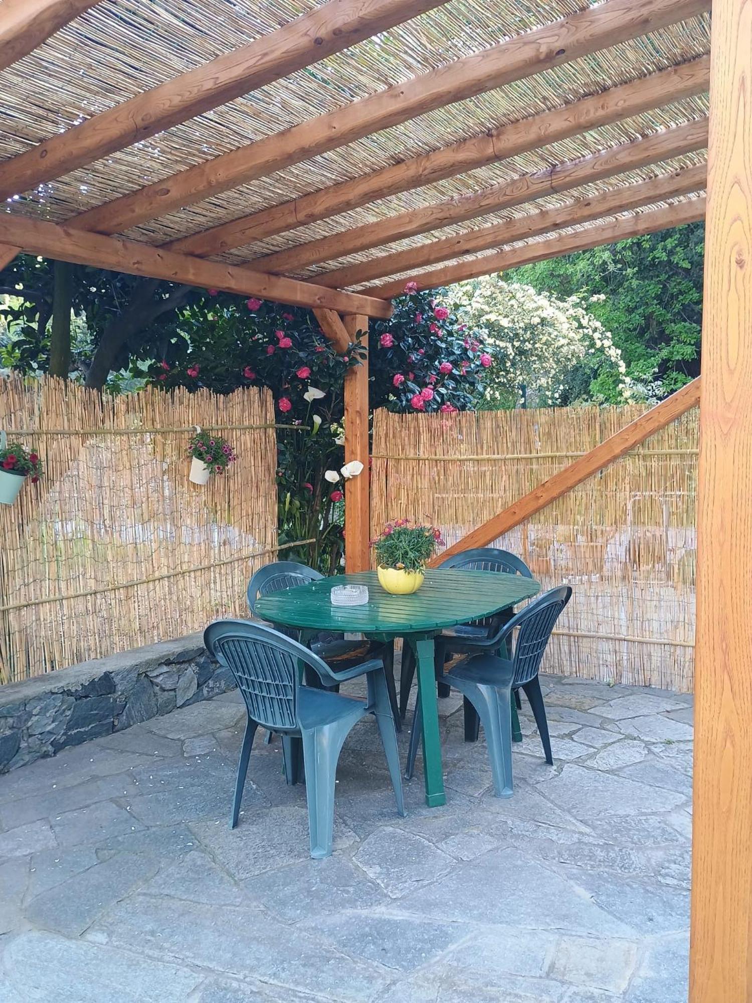 La Casa Dei Due Aranci Villa Albisola Superiore Kültér fotó